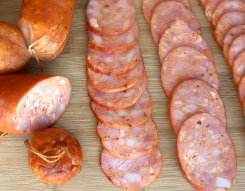Sausage with red pepper and fennel
