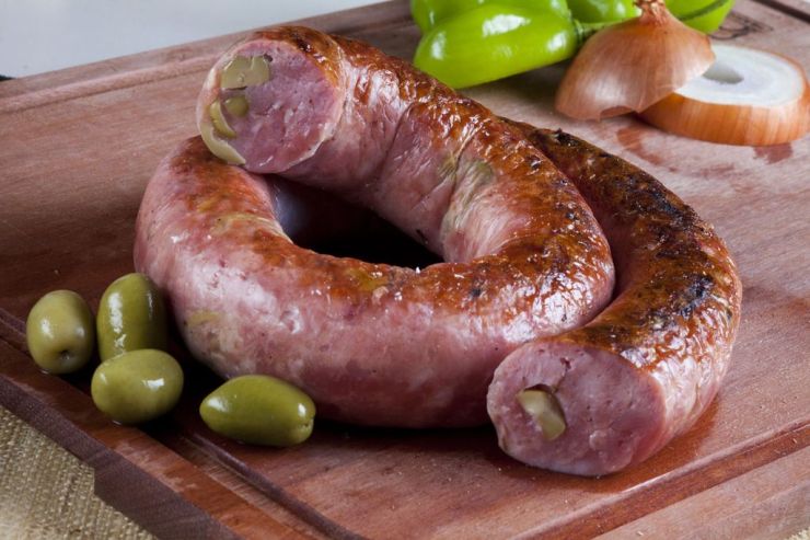 Beef sausage with olives
