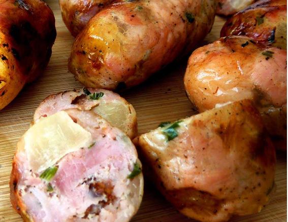 Salchicha De Costilla Con Yuca