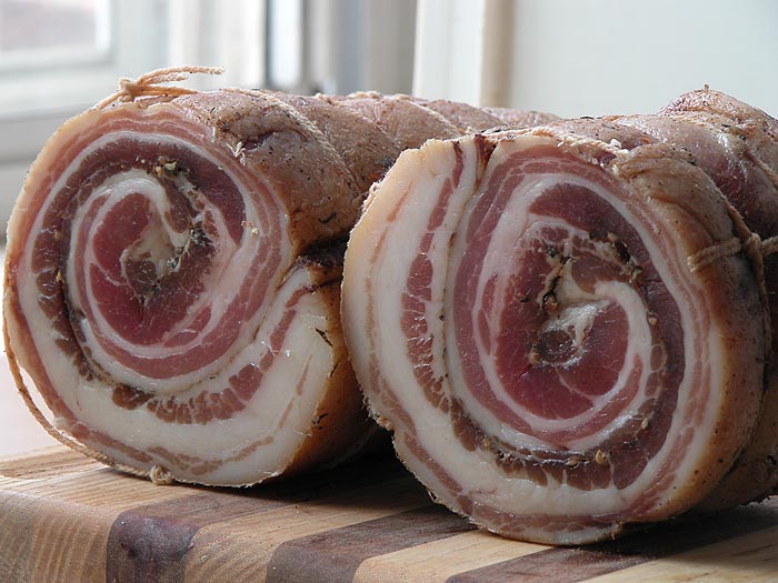 Pancetta arrotolata